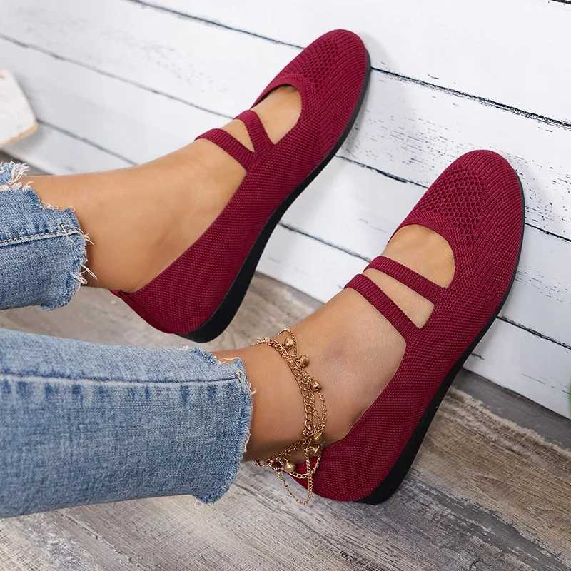 Womens elastic knitted flat shoes 2024 summer breathable soft Loafers womens lightweight sliding casual shoes Mom Moccasins Y241011