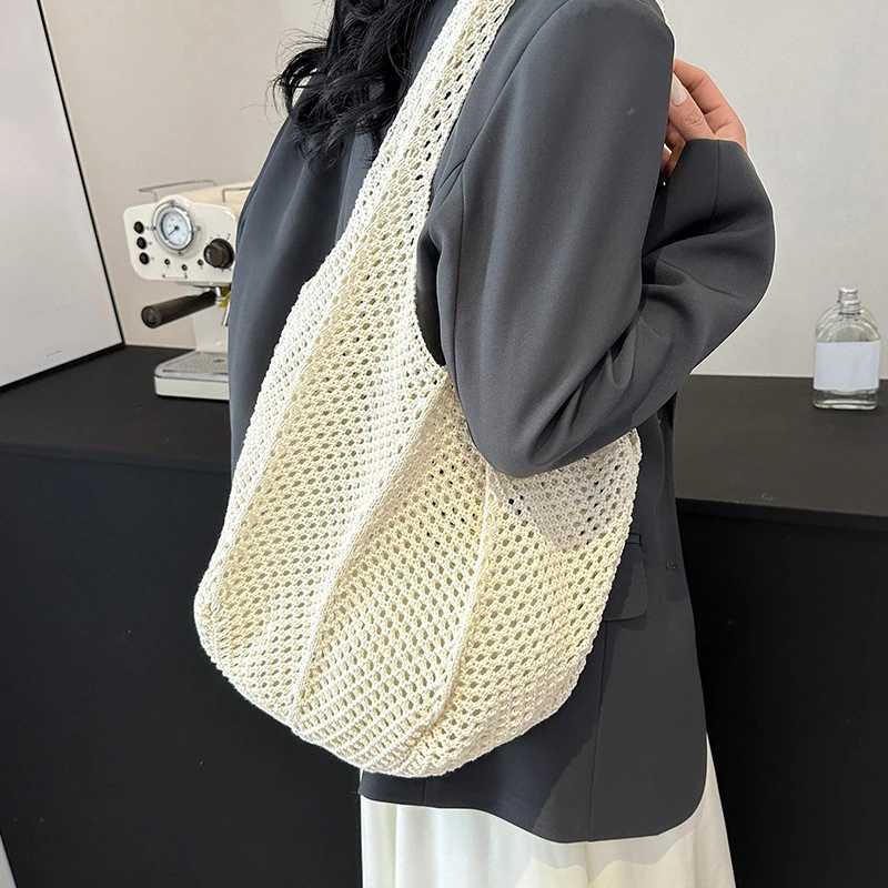Womens crochet handbag mesh beach bag large capacity fashionable knitted shoulder bag solid color simple shopping bag Y241011
