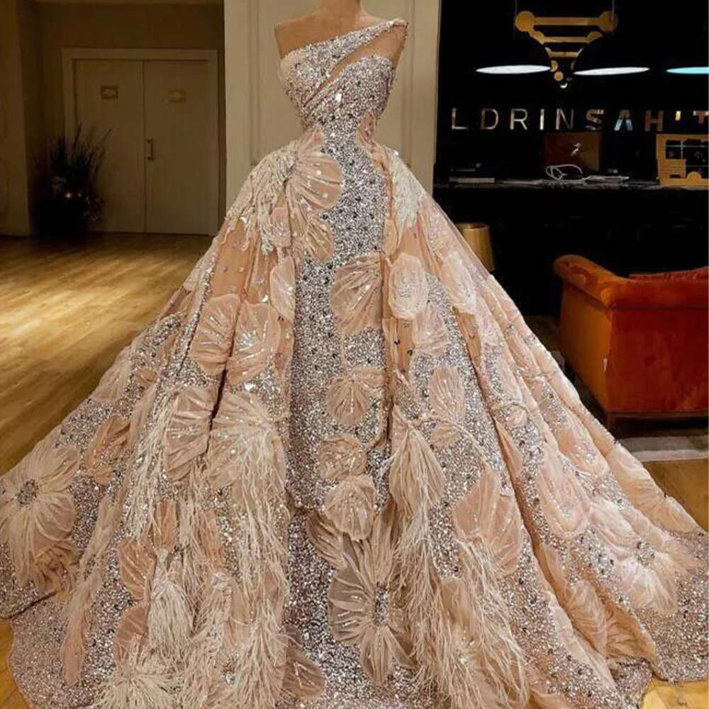 2024 Prom Dress Sleeveless One Shoulder Chamgape Tulle Feather Crystal Beading and Sequin Formal Evening Gown