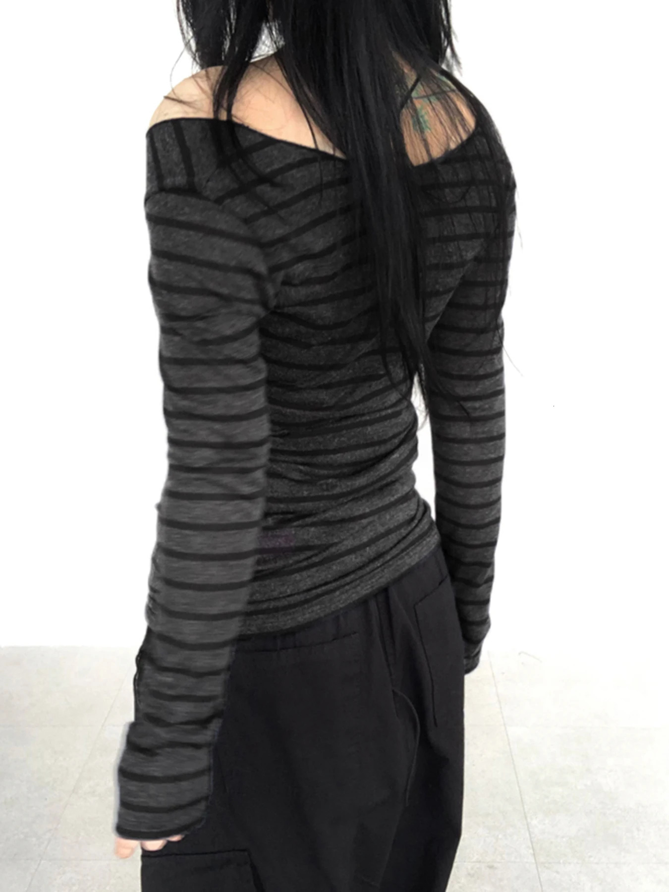 IAMSURE Casual Basic Striped T Shirt Slim O-Neck Long Sleeve Tees Women 2024 Autumn Spring Fashion Streetwear Ladies Underwear 241011