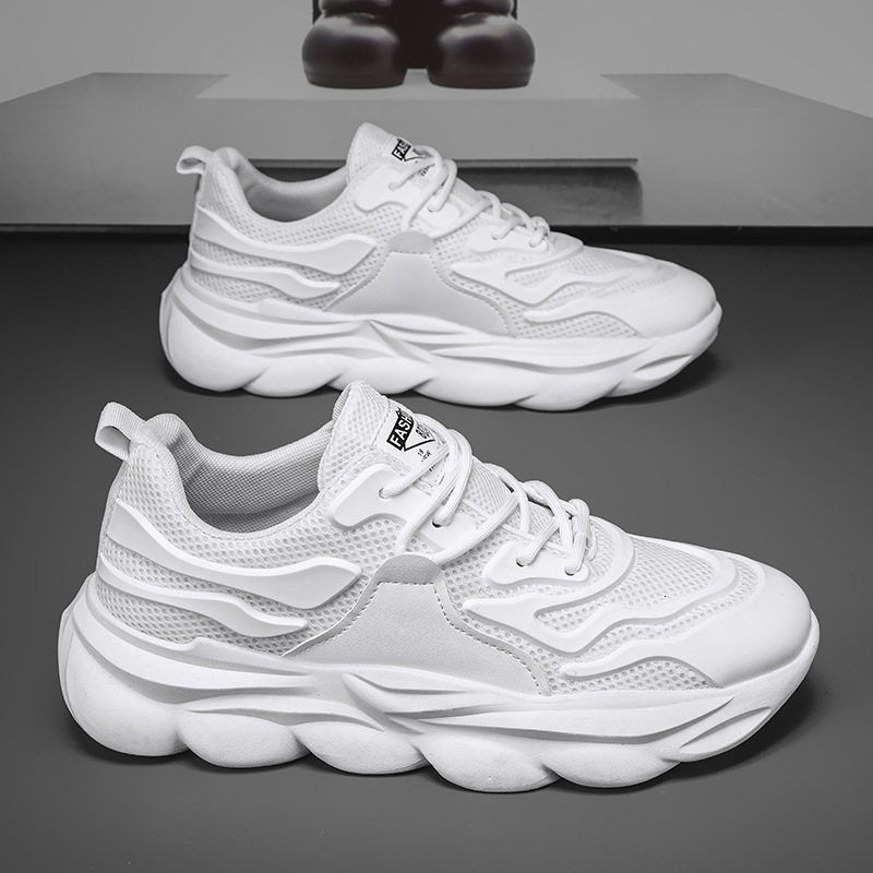 New Versatile Spring Leisure Running Sneakers Breathable Men's Lightweight Thick Sole Elevated Trendy Dad Shoes