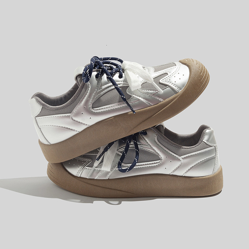 Design sense board shoes for women, 2024 autumn new fashion shoes, Korean version sports and leisure shoes, student low top German training shoes