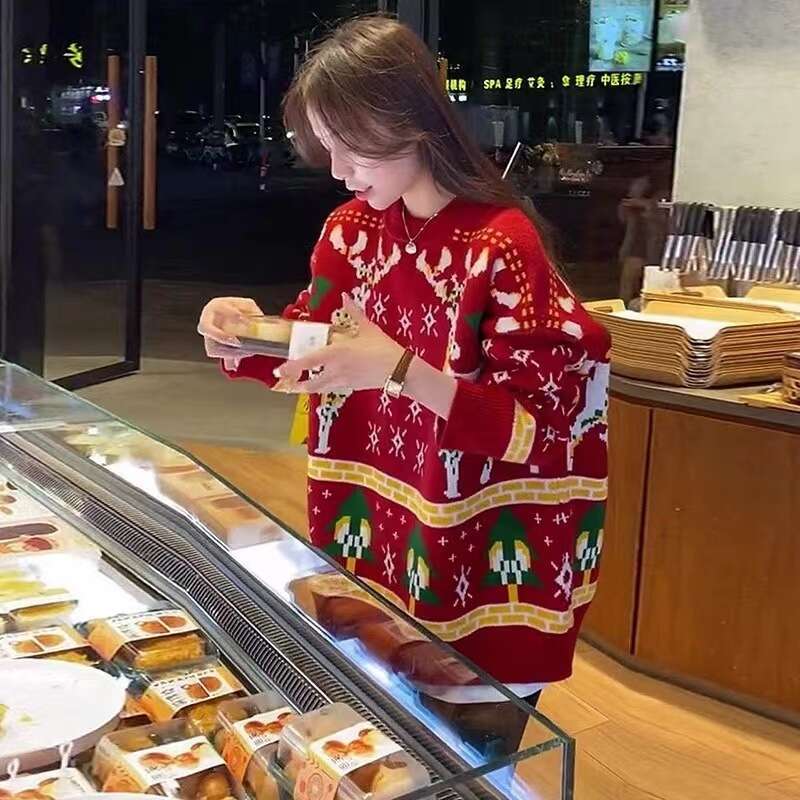 Autumn and Winter Thick Elk Year Red Women 2024 New Lazy Style Loose Knitted Sweater for Outer Wear