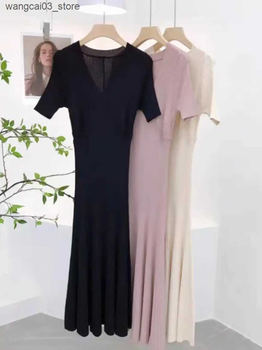 Maternity Dresses Korean Style Maternity Knitted Dress Solid Color Short Sleeve V-Neck High Waist Pregnant Woman Stretched Dresses Pregnancy Dress L24