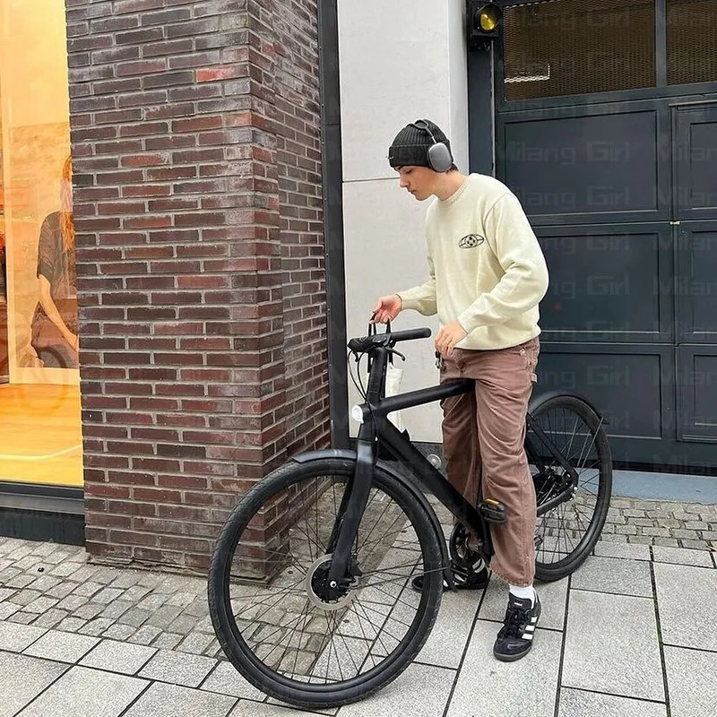 Mens sweater winter letter graphic handle Harajuku casual loose cotton streetwear womens hip-hop knit sweater unisex style 241007