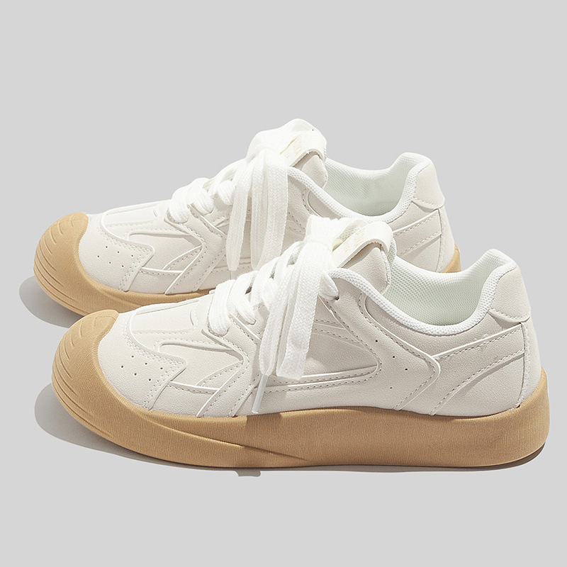 Design sense board shoes for women, 2024 autumn new fashion shoes, Korean version sports and leisure shoes, student low top German training shoes