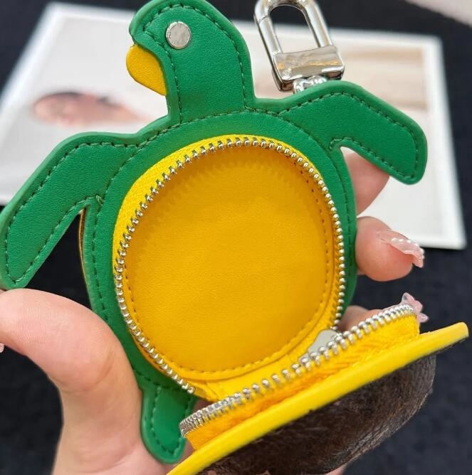 Turtle Keychains Leather Bag Charms for Women Fashion Pendant for Purses Wallets and Bkpks L250928KYX8