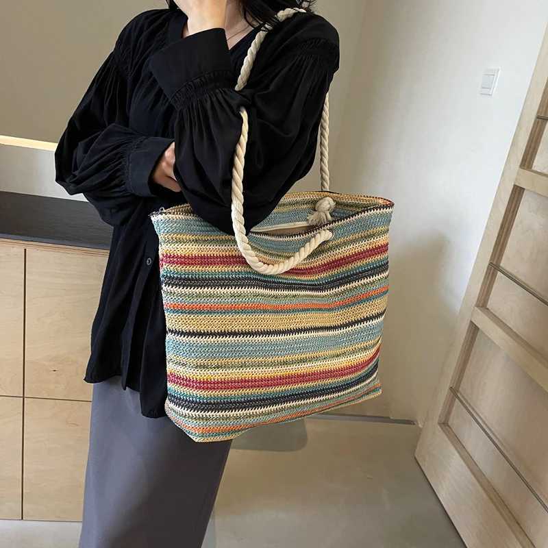 Grass cloth womens design handbag rainbow color large capacity summer beach shoulder shopping bag casual business handbag Y241011