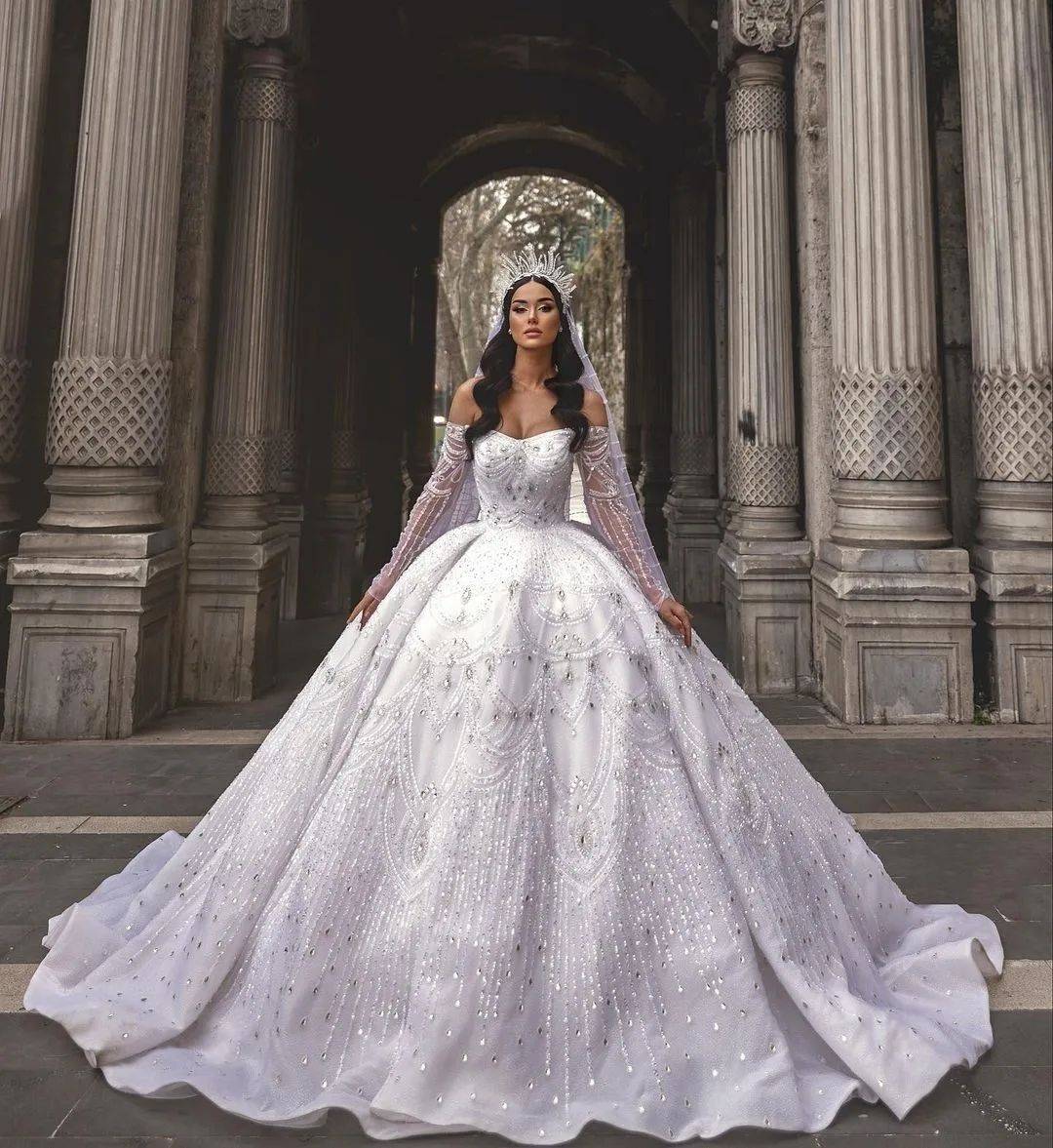 Exquisite Ball Gowns With Veil Crystal Sequins Off Shoulder Long Sleeve Wedding Dress Beaded Train Bridal Dresses Custom Made