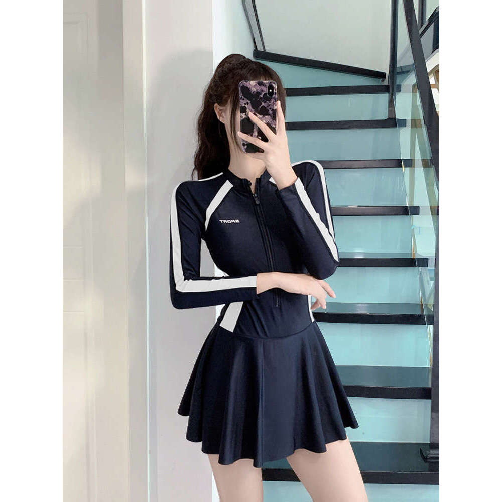 New Skirt Style One Piece Fresh Women's Conservative Slimming Long Sleeved Student Hot Spring Swimming Suit