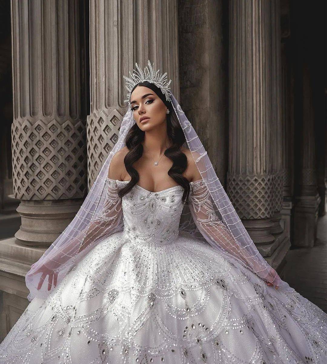 Exquisite Ball Gowns With Veil Crystal Sequins Off Shoulder Long Sleeve Wedding Dress Beaded Train Bridal Dresses Custom Made