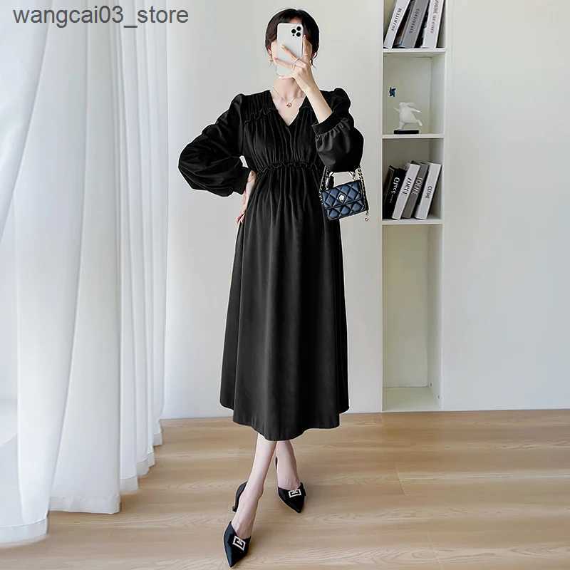 Maternity Dresses 2024 Autumn/winter Pregnant Women Corduroy Dress Long Lantern Sleeve V-Neck High Waist Maternity Elegant Dress Party Clothes L240910