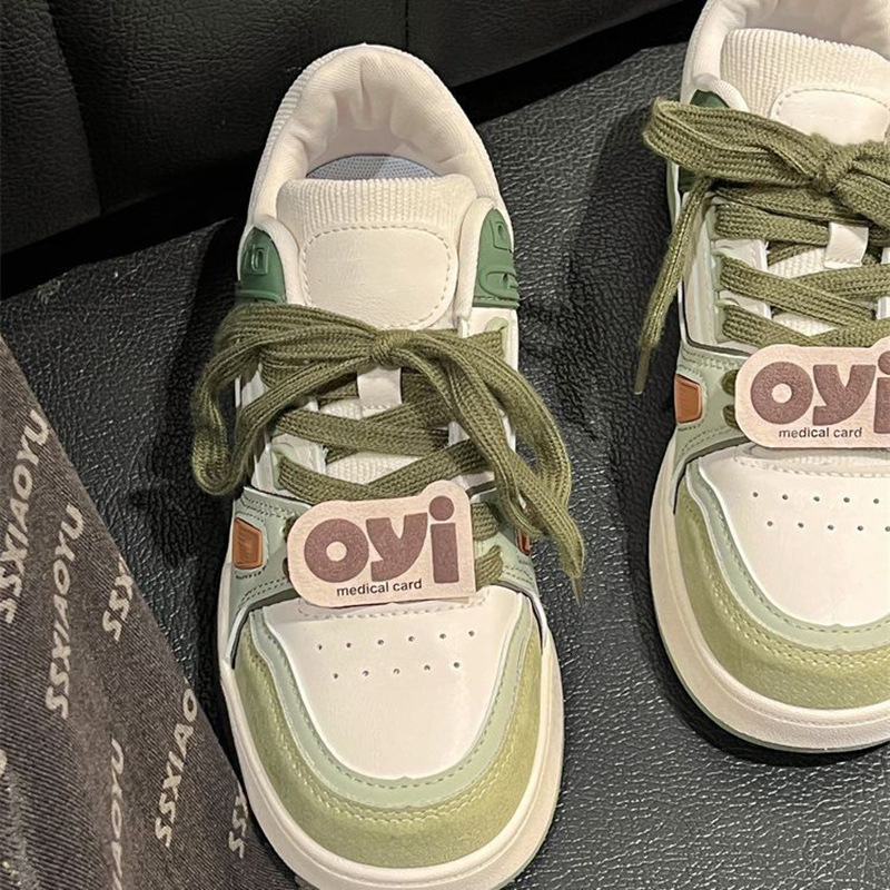 Spring and Autumn Little White Shoes, Board Shoes, Women's Design Sense, Niche Women's Style, Thin Bottom, Junior High School Students, 2024