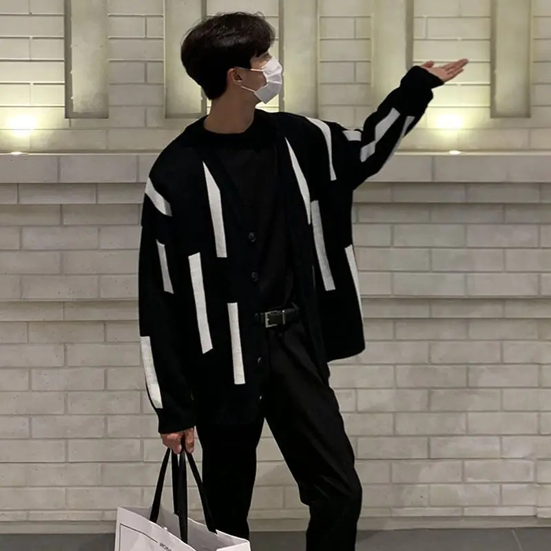 Mens outerwear black jacket cardigan mens knitted sweater V-neck order T-shirt trend Y2k retro Korean style fun 241007