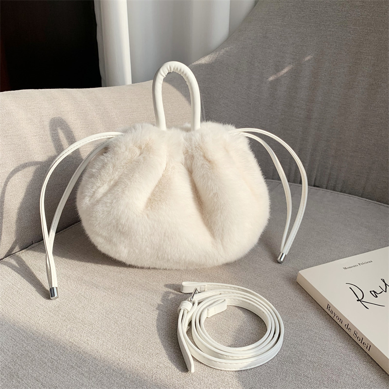Fashion Plush Handbag Womens Winter Furry Shoulder Bags 5 Colors -0 Designer Spherical Drawstring Dual Use Crossbody Bags Fluffy Hobos Bag ABP2410111