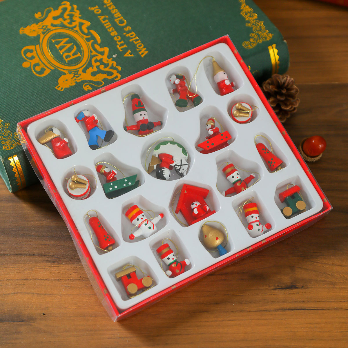Small gifts in gift boxes, wooden decorations, pendants, accessories, small Christmas tree pendants