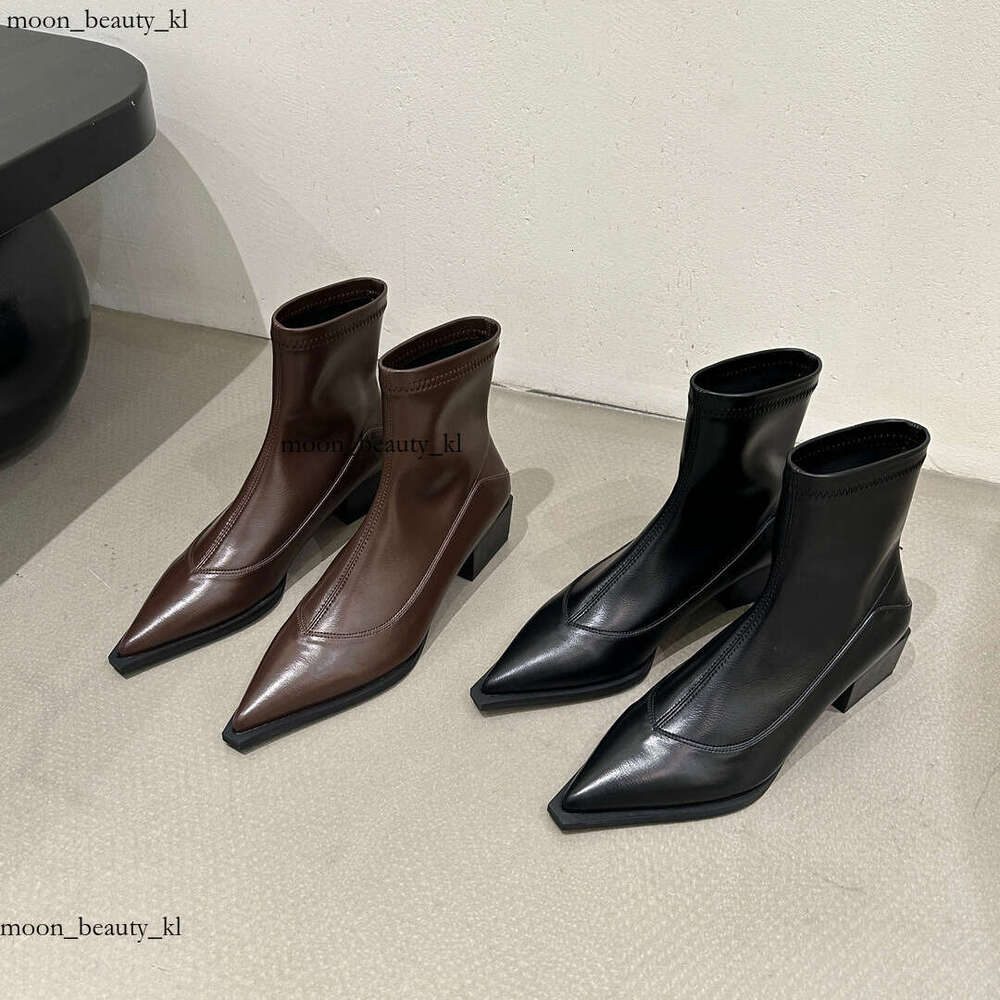 Designer Boot Sharp Pointed European And American Short Boots Womens New 2024 Autumn And Winter Boots Fashion Thick And Thin Boots Niche Design Martin