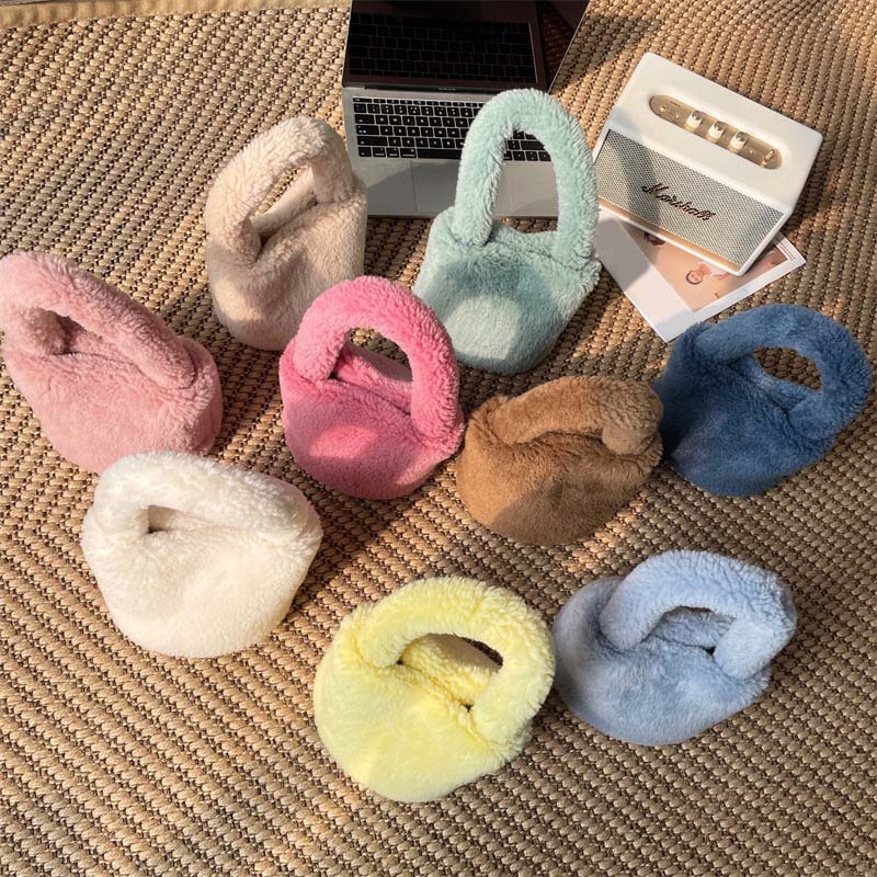 Luxury Lady Basket Handbag New Fashion Colorful Plush Bag Women Bags Winter New Style Trendy Female Cylindrical BagHandBag Designer Clutch Bag DYD2410