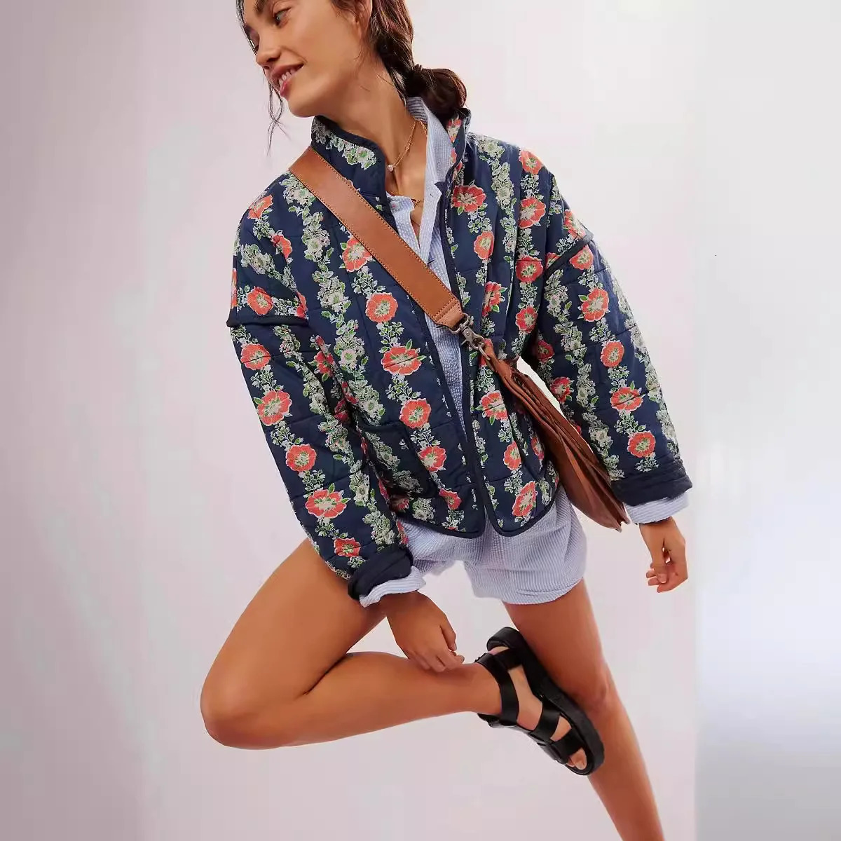 2024 Arrive Jackets Autumn and Winter Parkas Styles Printed Womens Cottonpadded Clothing 240930
