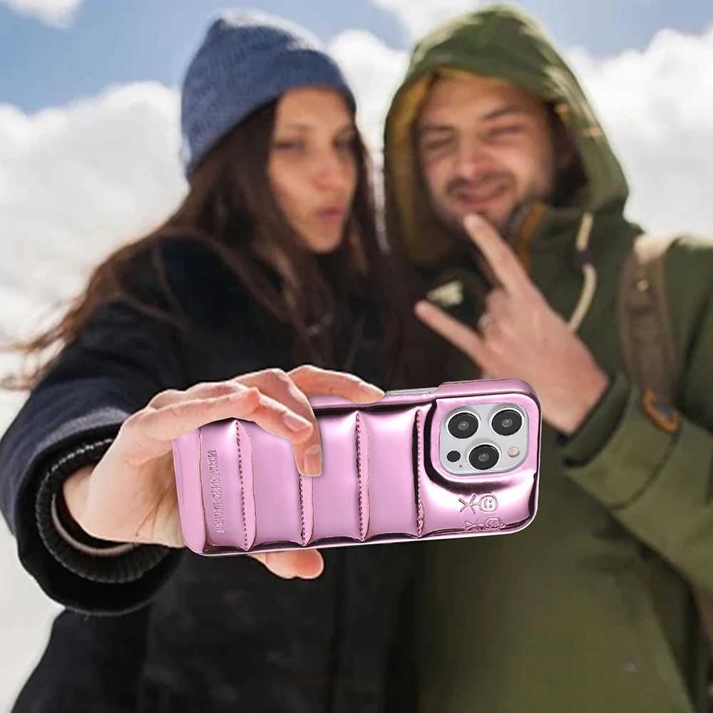Ins Fashion Warm Winter Down Jacket The Puffer Case Aurora For iPhone 16 15 14 13 12 Pro Max Phone Cases Cover Shockproof Coque Z241011
