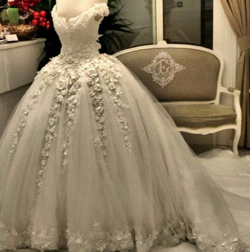 2024 New Arabic Dubai Wedding Dress Beaded Bridal Gown With wers Lace Applique Custom Made Vestidos De Noiva