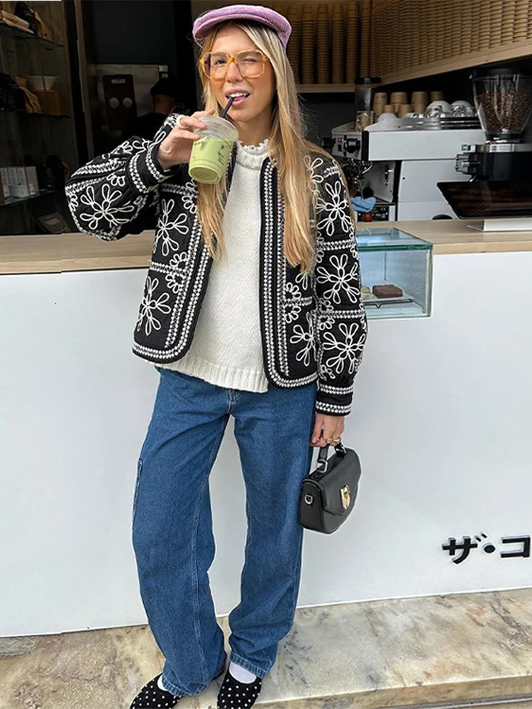 Fashion floral printed cotton quilted jacket for women O-neck long sleeved single chest loose fit jacket for women autumn style womens clothing 240927