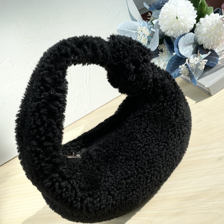 2024 New Women Hand Bag Fashion Casual Shoulder Bags Autumn Winter Plush Bags Woman Lady Crossbody Bags Ladies Soft Outdoor Totes Valentines Day Gift 