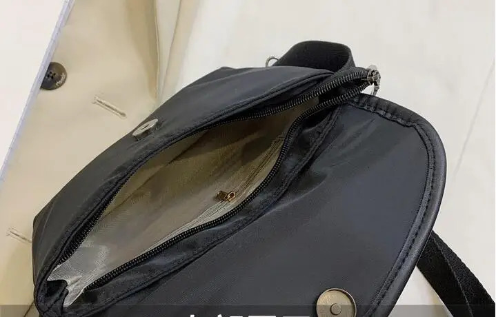 Solid color shoulder bag for women fashionable and casual womens bag 241008