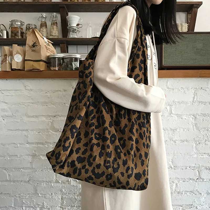 Classic Leopard Printing Top Handle Handbag Womens Corduroy Shopping Bag Large Capacity Book Handbag Womens Casual Shoulder Bag Y241011