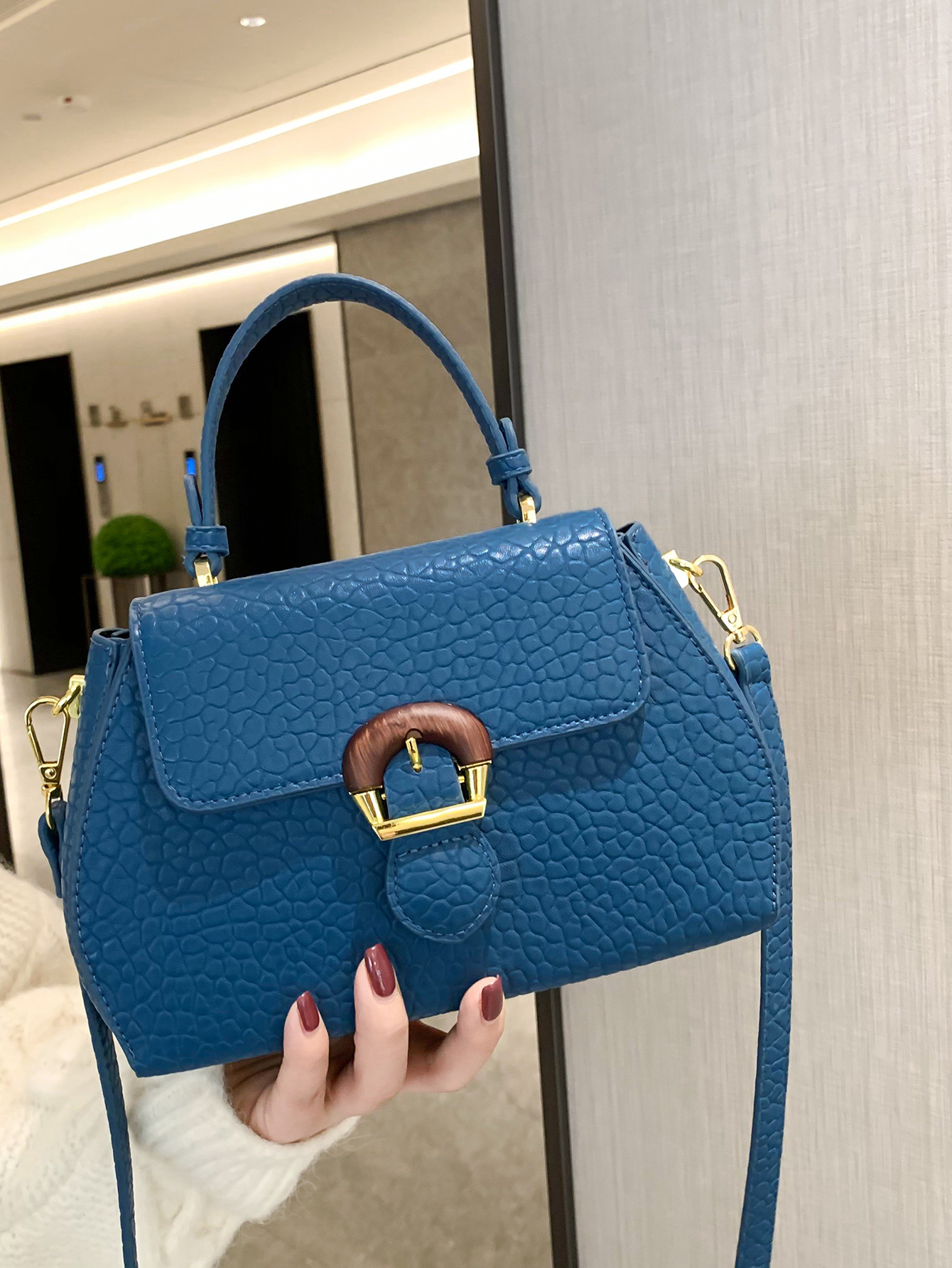 Women Shoulder Fashion Backpack Korean Version Versatile Crossbody Bag Trendy Design Sense Multi Colors fashion