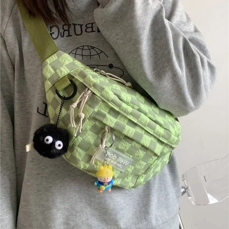 Japanese Harajuku retro flat bottomed luggage for men and women casual neutral diagonal cross luggage 241008