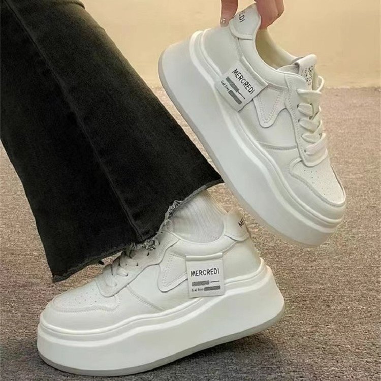 Thick soled versatile high white shoes for women, 2024 new summer sports shoes for women, niche design sense board shoes
