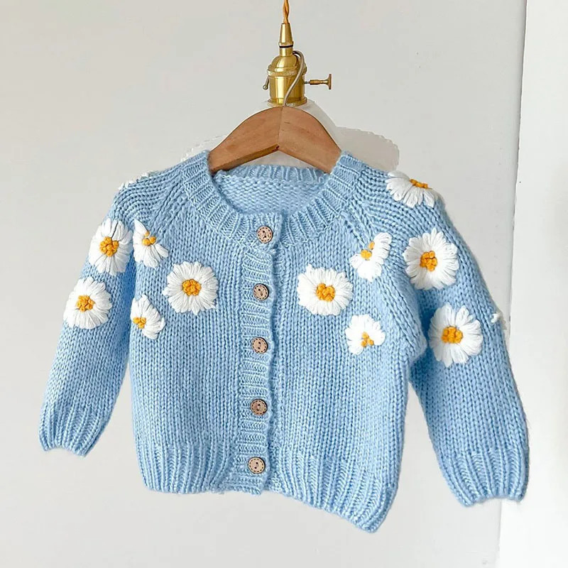 Female baby knitted cardigan hand embroidered cardigan European and American style autumn and spring female baby jacket 241008