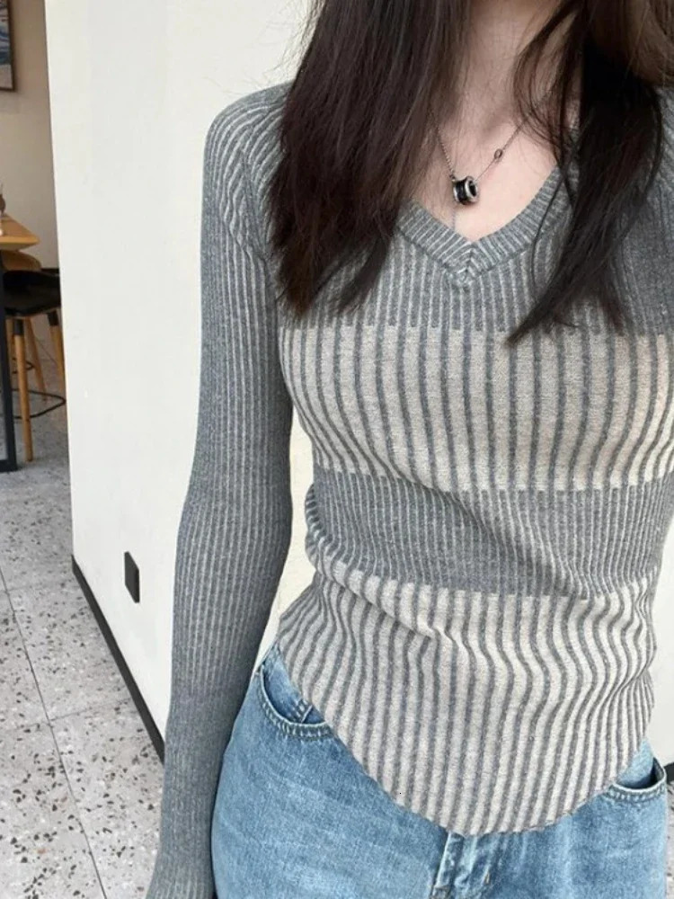 Vintage Elegant Striped V Neck Sweaters Fashion Slim Women Knitted Y2k Aesthetic Pullovers Korean All Match Grunge Sueter Mujer 241011