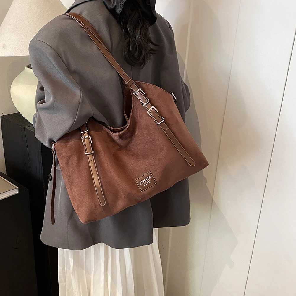 Ladies Suede Shoulder Bag with Adjustable Strap Underarm Large Capacity Top Handle Solid Satchel for Work Travel 241011