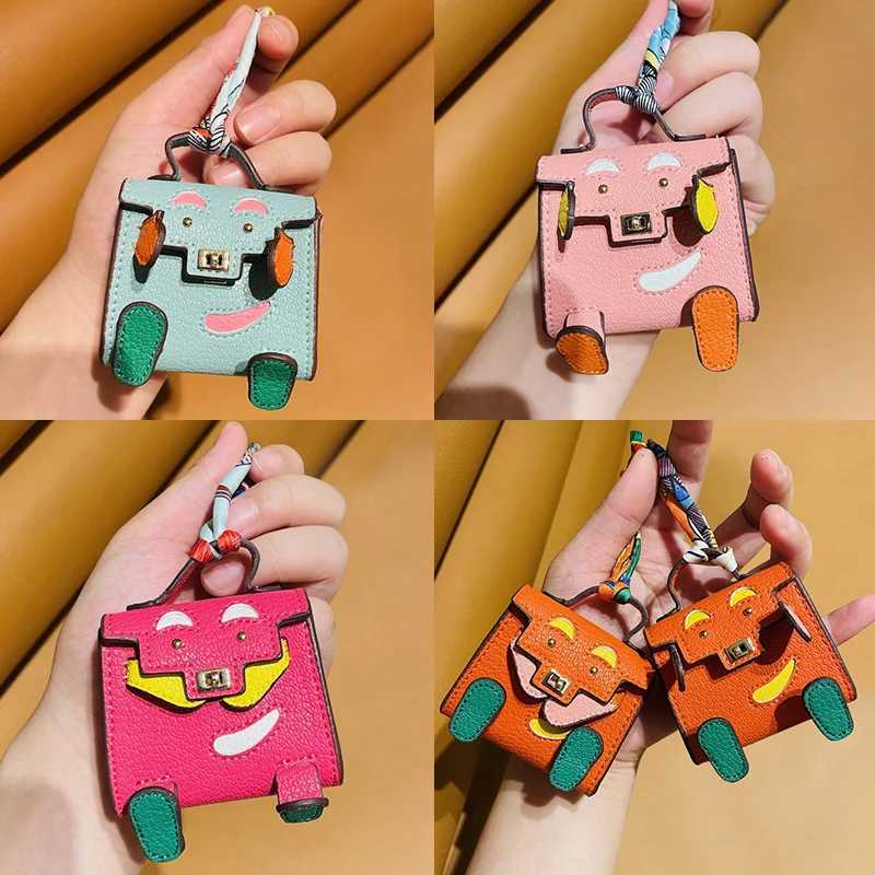 Keychains Lanyards Handmade Mini PU Leather Handbag Decoration Pendant Bag Earphone Box Tren Key Charm Mini Wallet Support Terms J241010