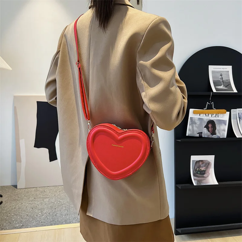 Hot Sale Solid Color Pu Leather Shoulder Bags TLXT Heart Shape Crossbody Bags For Women Fashion Small Handbags and Purse