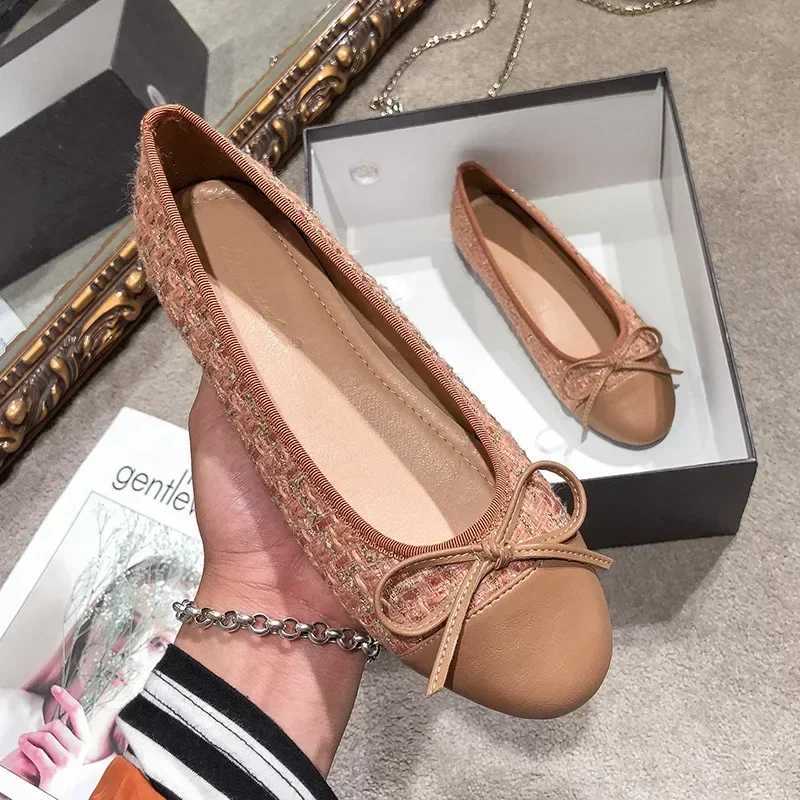 Womens shoes slide on the flat shoes of the Bow Ballet Apartment womens Moccasins casual Zapatos Mujer flat shoes womens walking shoes 2024 Y241011