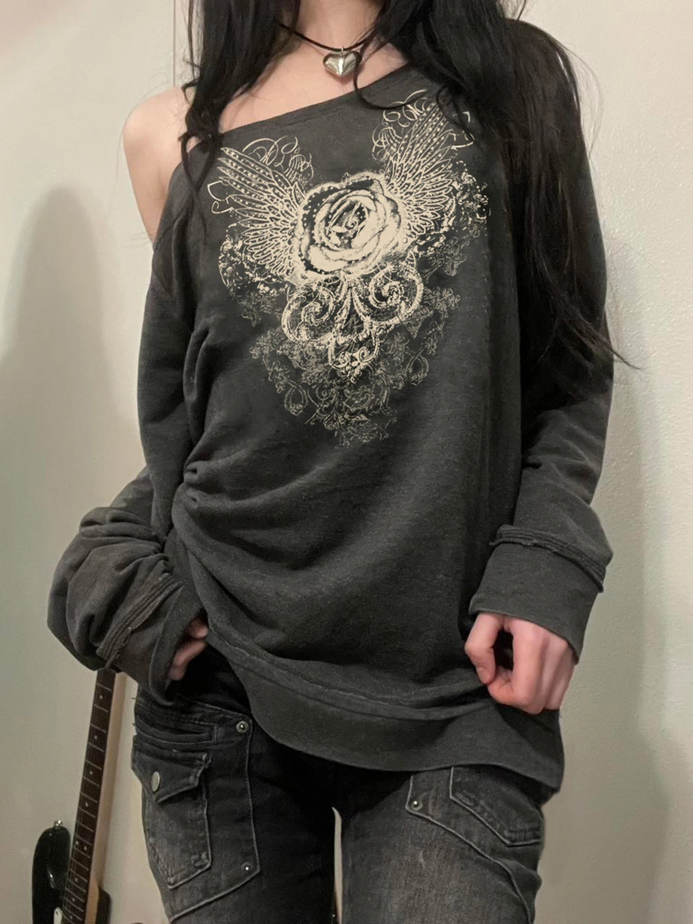 Rockmore retro printed diagonal neck sweatshirt loose womens casual long sleeved pullover top shoulder Y2K Grunge Fairycore fabric 241010