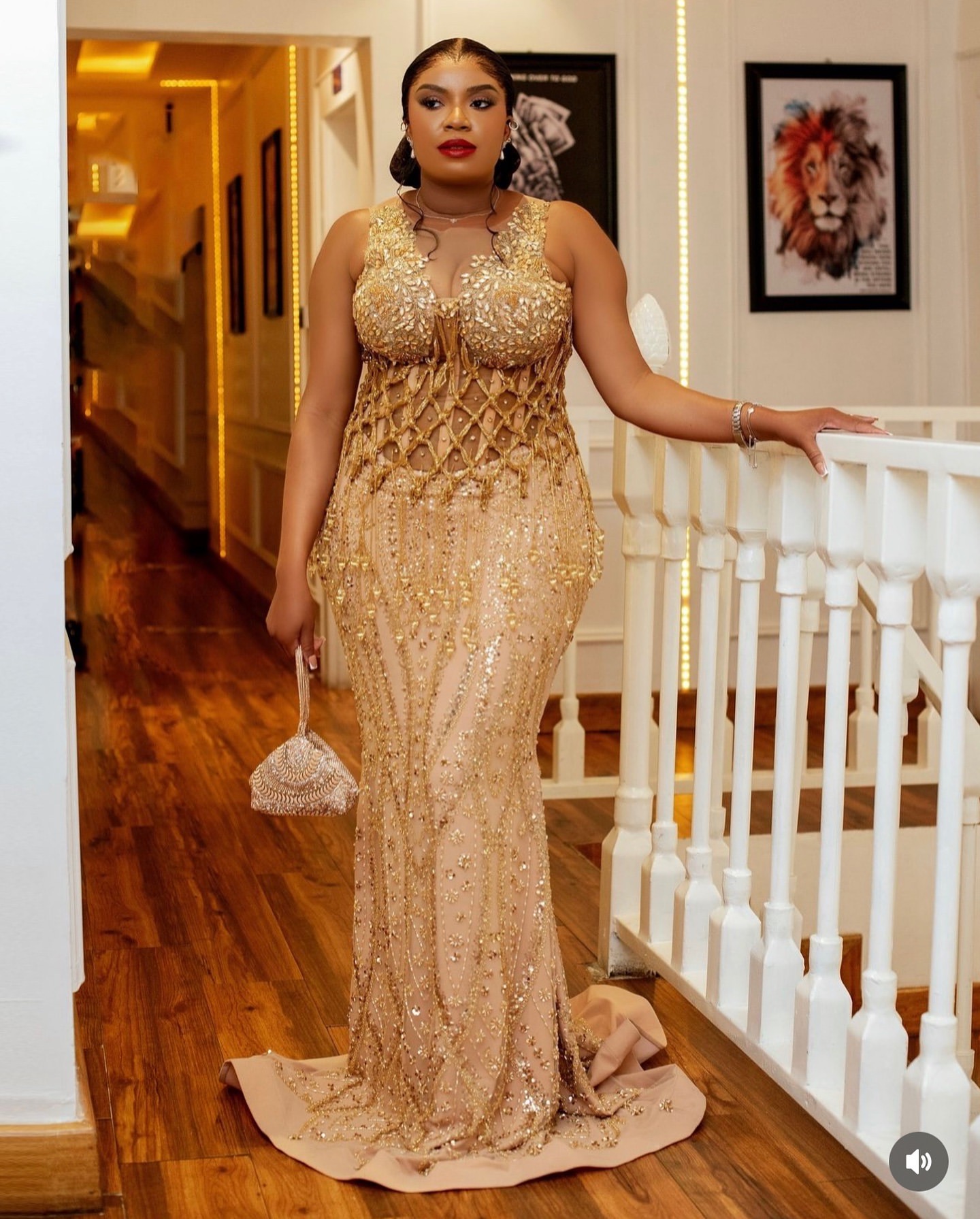 Ebi Aso Gold Illusion Prom Dresses Rhies Lace Urious Evening Formal Sheer Neck Party Second Reception Birthday Gowns Dress For Special Ocns