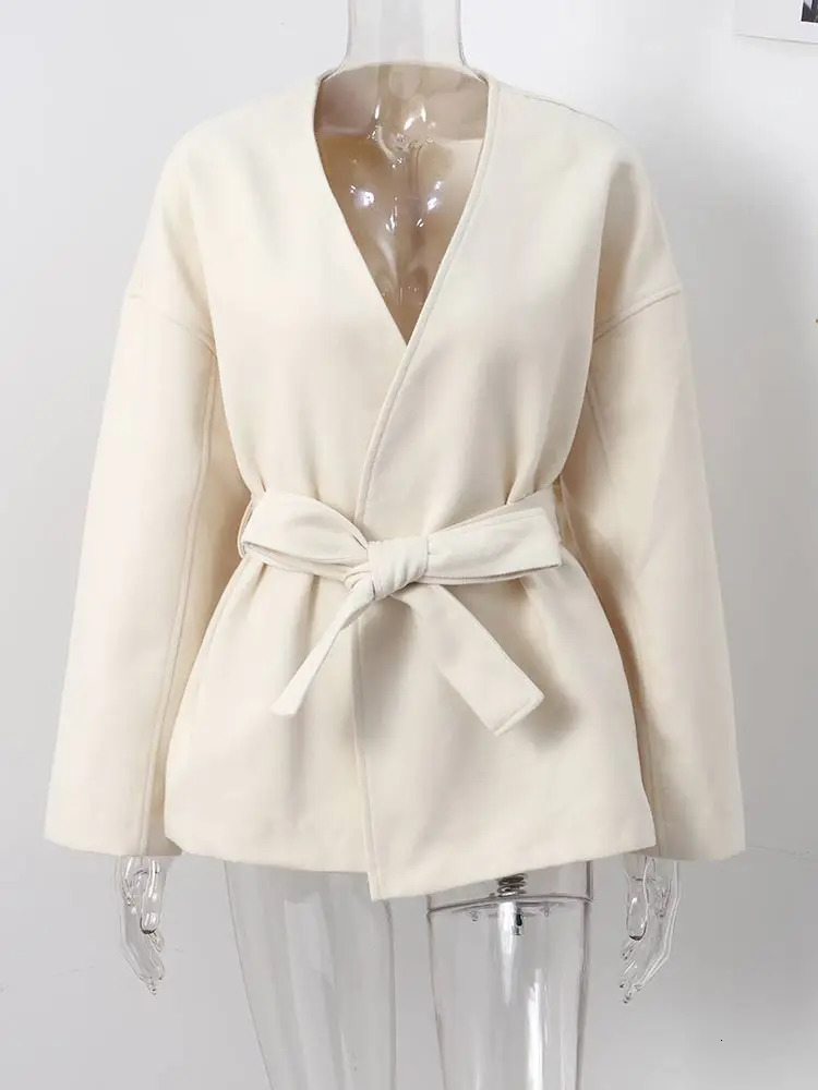 Elegant Fleece Coat With Belt Women Loose Vneck Long Sleeve Lace Up Patchwork Jacket 2024 Autumn Winter Solid High Street Coats 241008