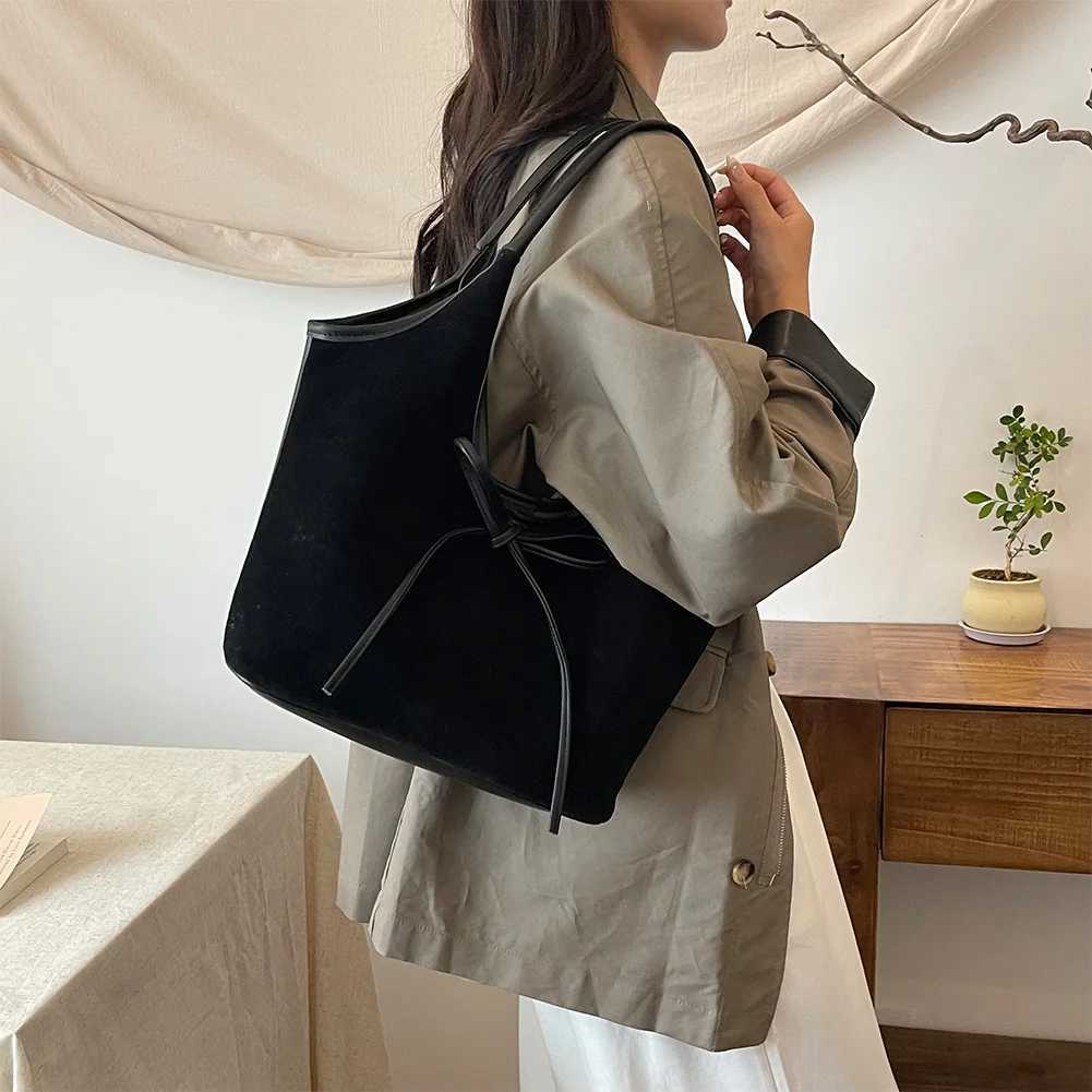 Ladies Suede Shoulder Bag Magnetic Closure Tote with Interior Pocket Large Hobo for Commute Travel 241011