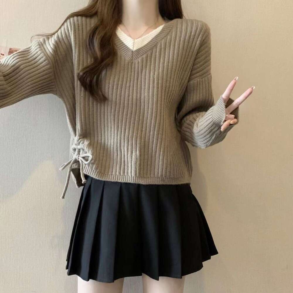 French V-neck fake two piece knitted sweater for women in autumn 2025 new style, slim and versatile, drawstring tied loose top trendy