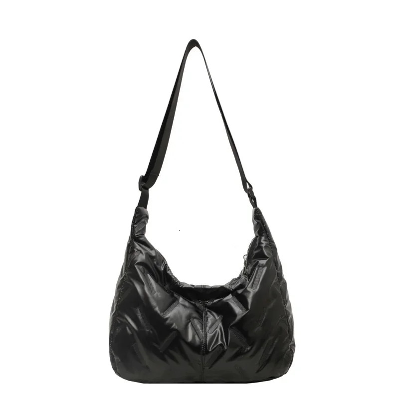 Large Capacity Womens Bag 2024 Spring/Summer Womens Pillow Large Capacity Oxford Cloth Shoulder Bag Messenger Bag 241008