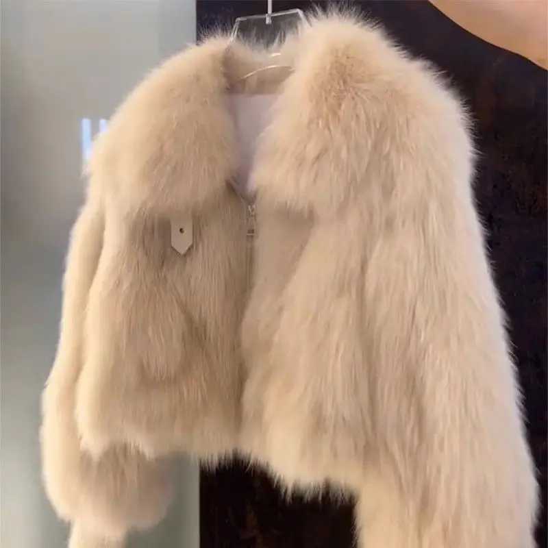 2024 Autumn/Winter Short Coat Womens Fashion Society Imitate Short Hair Loose Small Coat Korean Version W241010