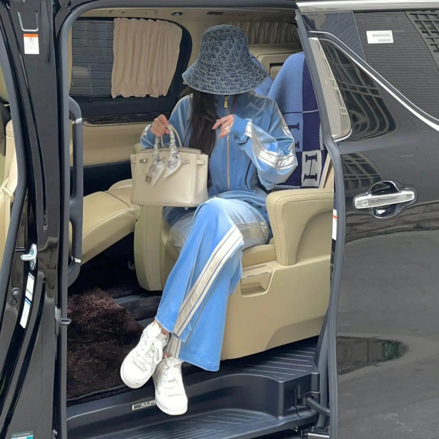 Golden Velvet Sports Set Womens SpringSummer Fashion Retro Casual Hoodie Zipper Jacket Wide Leg Pants Two Piece 241008