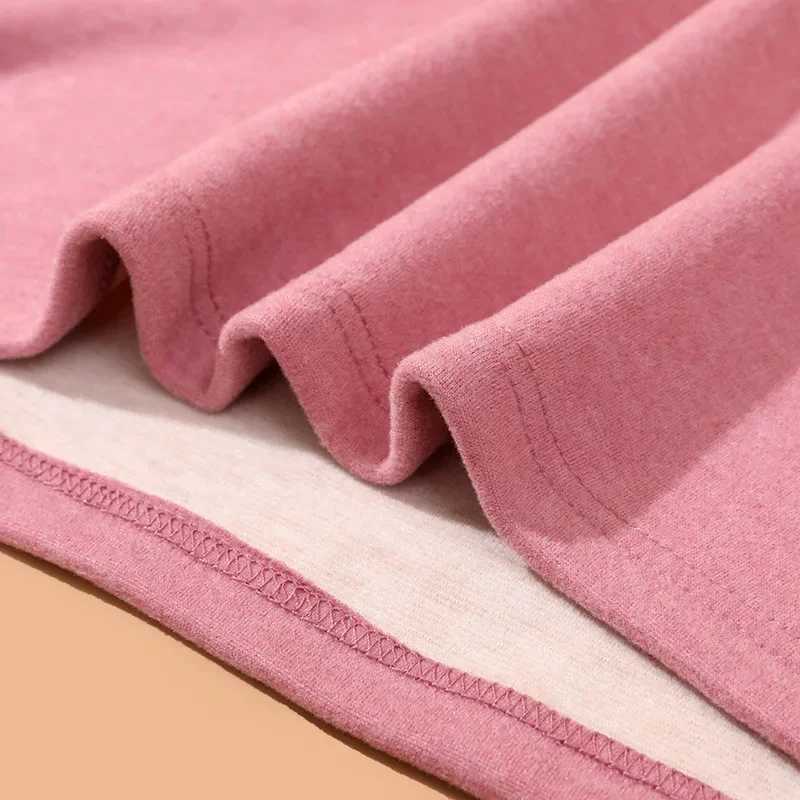 Women's Thermal Underwear Autumn/Winter Womens Underwear Hot 2-piece Set Bra Warm Flce Silk Jacket Pants Suitable for Cold Weather Scenarios Y241