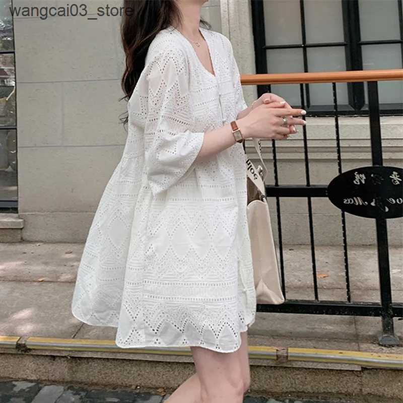 Maternity Dresses 2024 Spring Maternity Clothes Loose Lantern Sleeve V-neck White Cotton Dress for Pregnant Woman Fashion Pregnancy Party Dresses L240