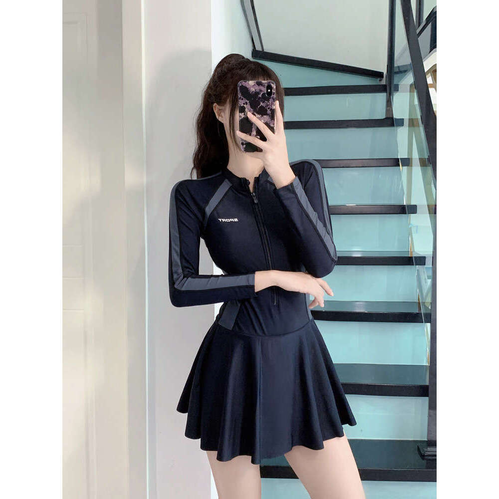 New Skirt Style One Piece Fresh Women's Conservative Slimming Long Sleeved Student Hot Spring Swimming Suit