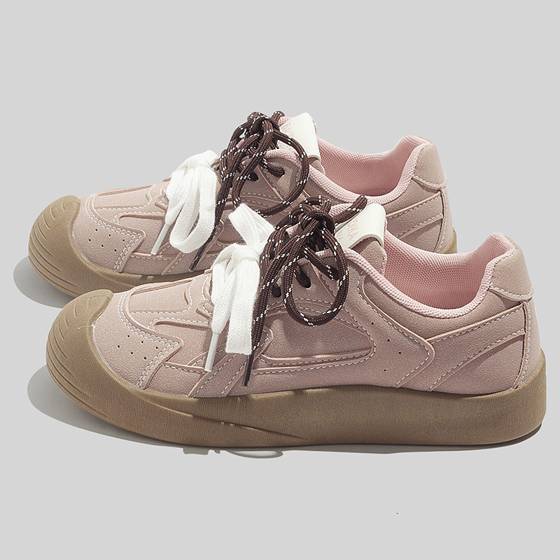 Design sense board shoes for women, 2024 autumn new fashion shoes, Korean version sports and leisure shoes, student low top German training shoes